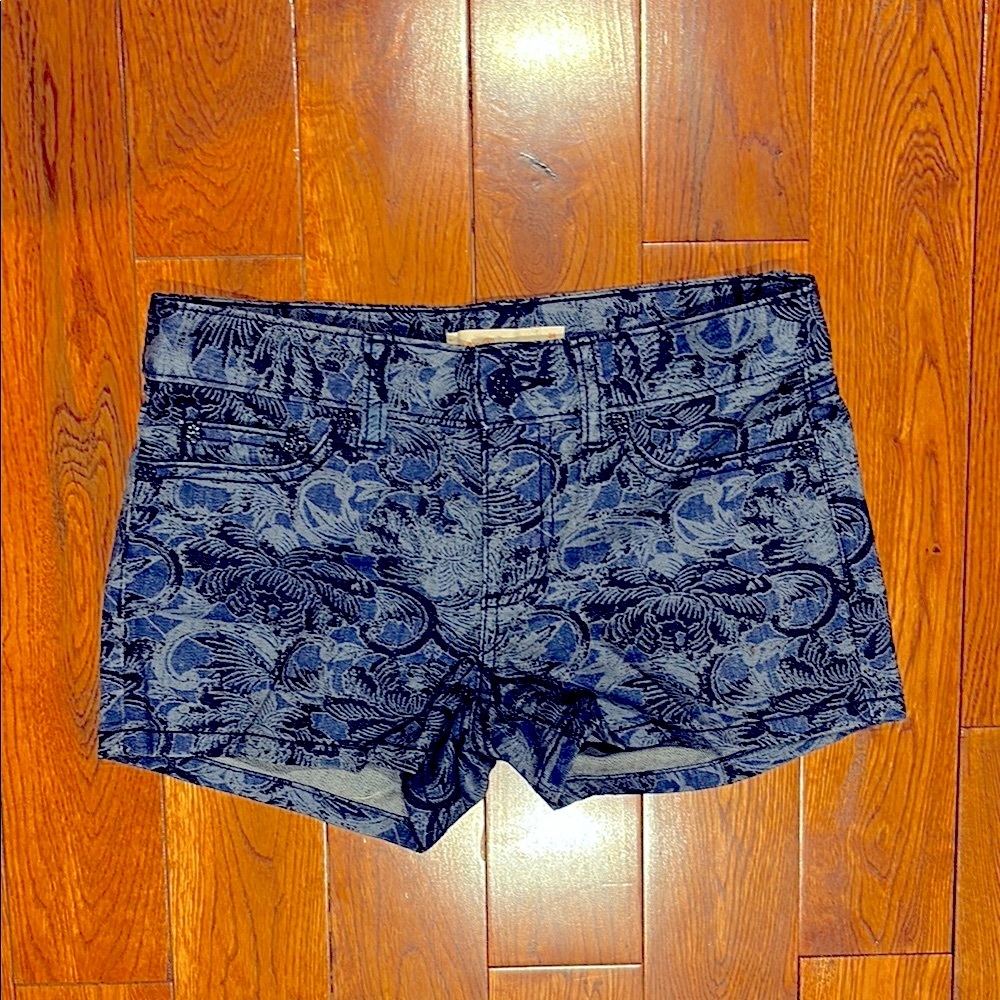brand new Tory Burch Floral Denim Shorts Size 24